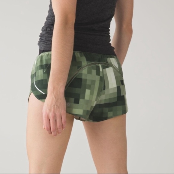 Lulu Split Second Speed Short Desert Olive Camo Black - Picture 3 of 16